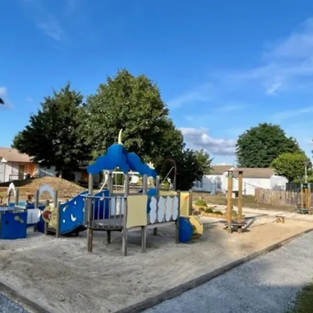 Campsite Confortable De 2 Avec Terrasse A - Api-1-52-1242 *