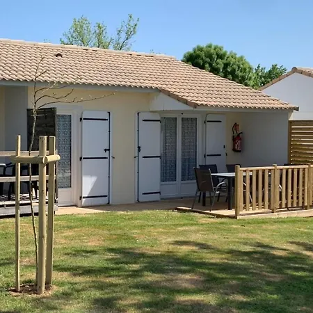 Confortable De 2 Avec Terrasse A - Api-1-52-1242 Campsite