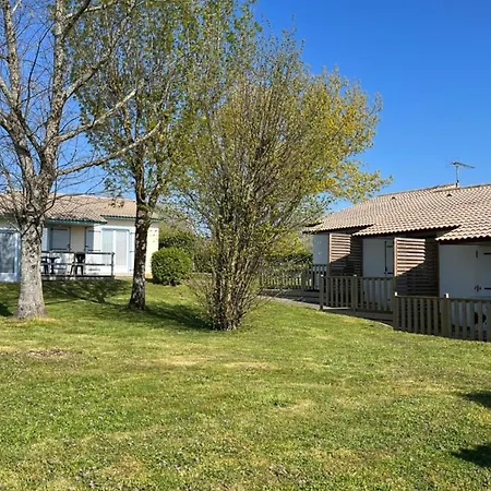 Confortable De 2 Avec Terrasse A - Api-1-52-1242 Campsite Mache