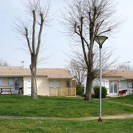 Campsite Confortable De 2 Avec Terrasse A - Api-1-52-1242 Mache