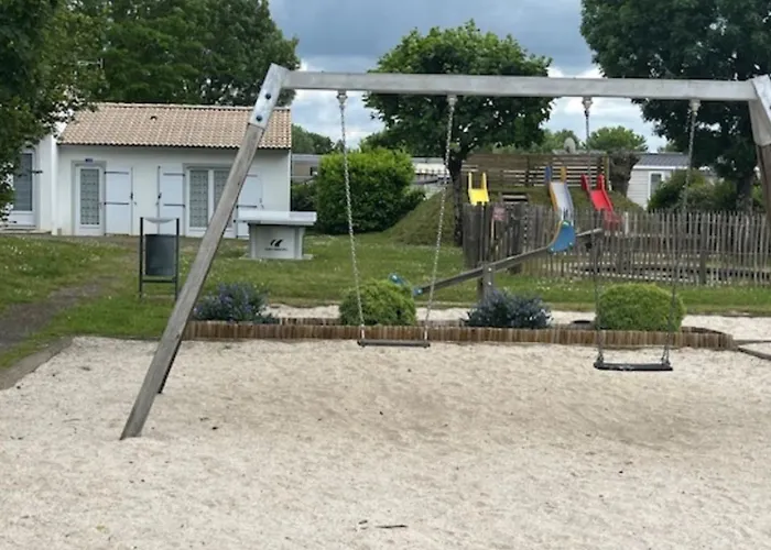 Confortable De 2 Avec Terrasse A - Api-1-52-1242 Maché